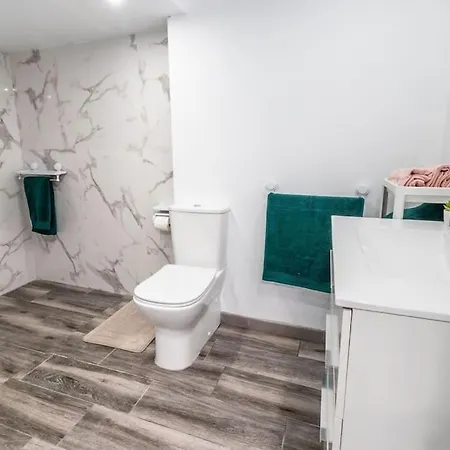Con Piscina Privada, Barbacoa, Wifi Y Parking Incluido *