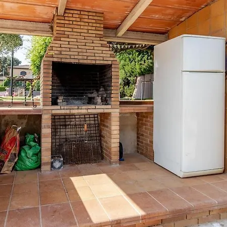 Con Piscina Privada, Barbacoa, Wifi Y Parking Incluido Vilovi de Onar