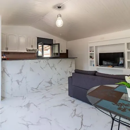 Villa Con Piscina Privada, Barbacoa, Wifi Y Parking Incluido Vilovi de Onar