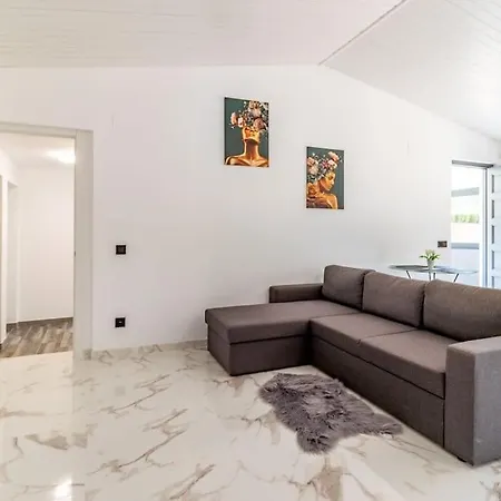 Con Piscina Privada, Barbacoa, Wifi Y Parking Incluido Viloví de Oñar